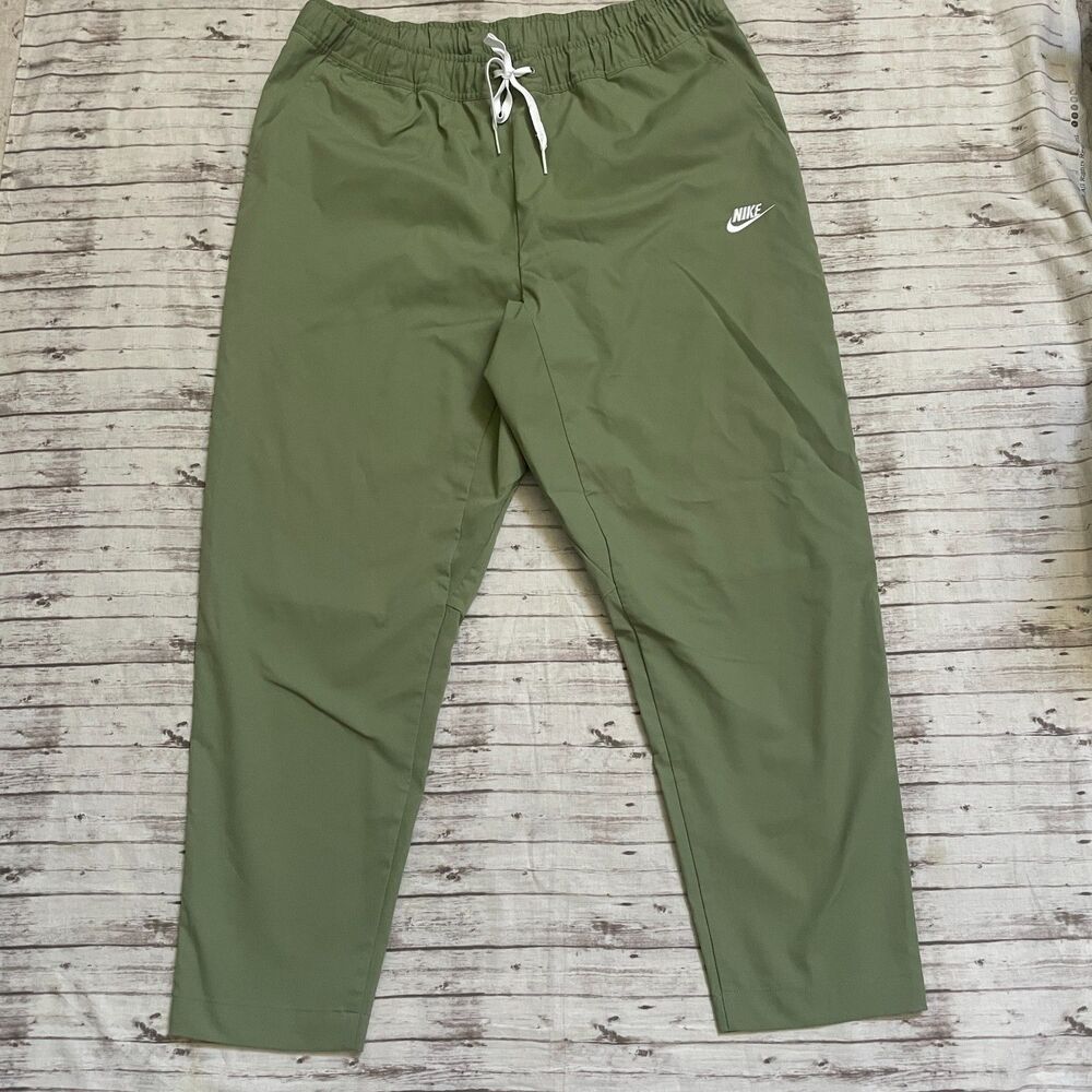 Nike Club Men's Woven Tapered Leg Pants Track  Size XL FIR GREEN Drawstring